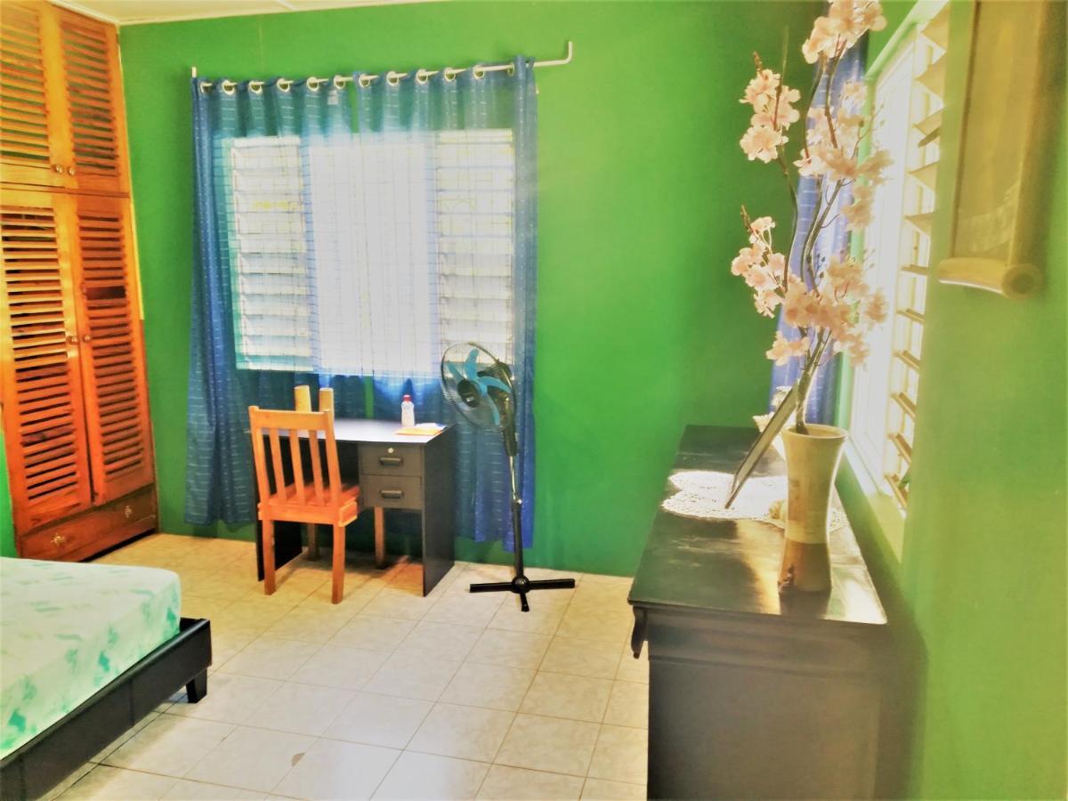 Toga Guest House Πορτ Αντόνιο Εξωτερικό φωτογραφία